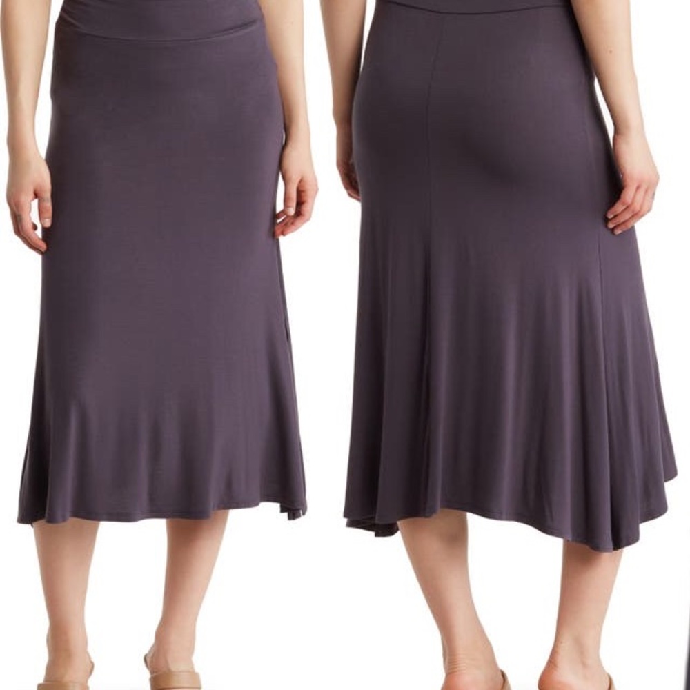 Bobeau A-line skirt, M stretchy, looks good on size small too